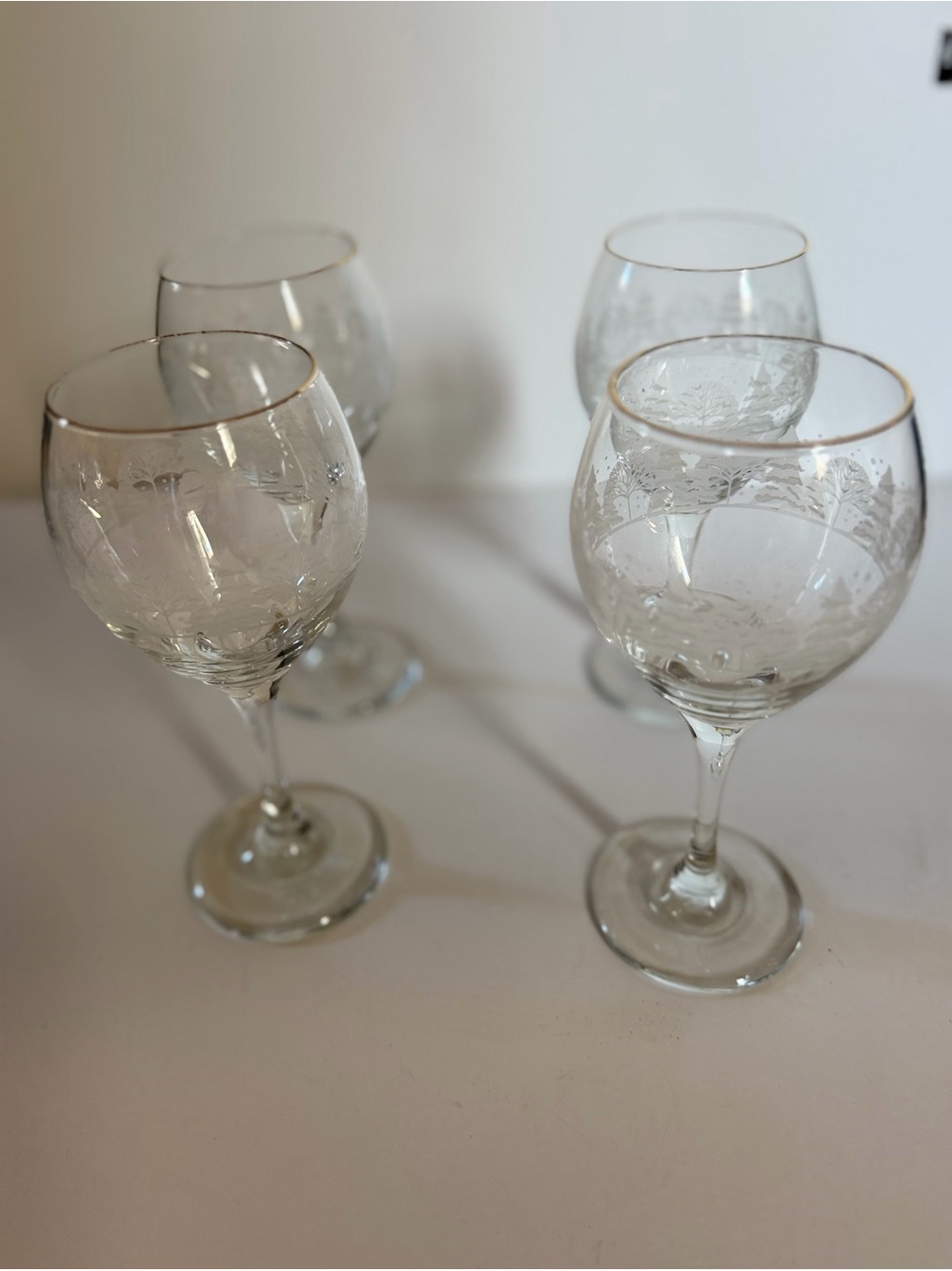 Vintage Libbey Arby’s Winter Wonderland Wine Glasses Gold Rim Set of 4